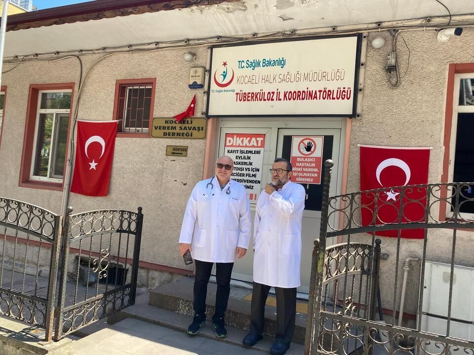 2 Iki Doktor