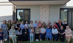 Aydemir Ailesinin Bahçesinde Yaza Merhaba Toplantısı