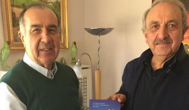 ER-VAK Başkanı Ecz. Erdal Güzel Müze evde…