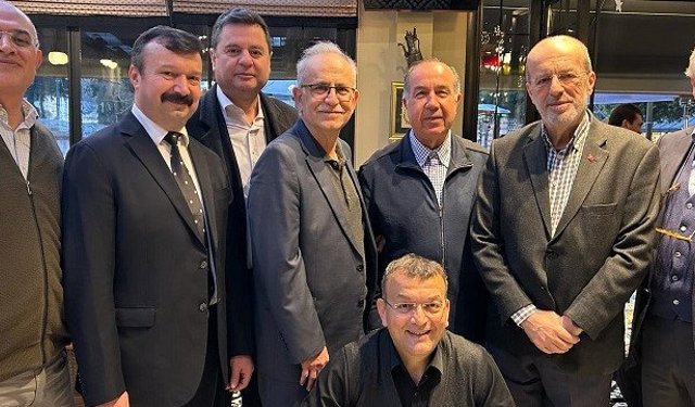 Yalçıntaş Ailesinin İftarı Eyüp’te…