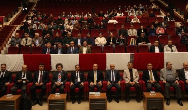 Şırnak’ta “Dostluğun Sesi Fethi Gemuhluoğlu” Paneli Düzenlendi