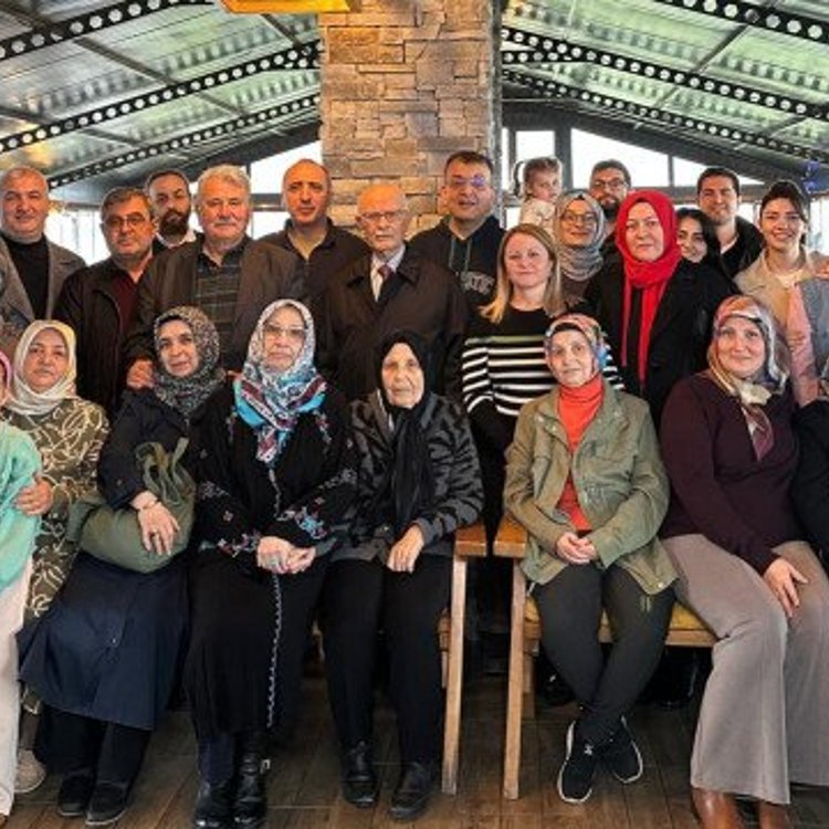 Akça Koca Hem Bayramlaştı Hem Asker Uğurladı