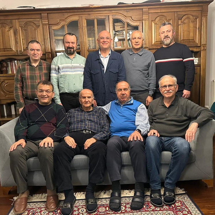 Ünal Ailesinin Misafirleri