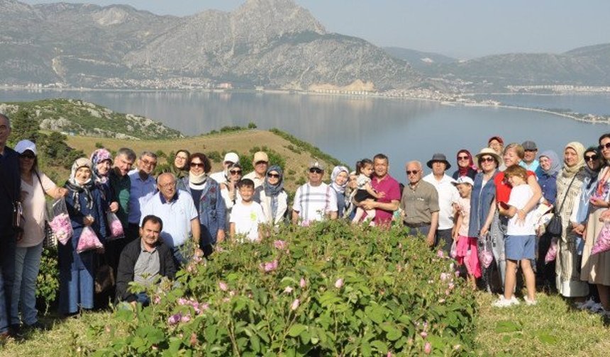 Akça Koca Platformu Afyon-Eğirdir-Isparta-Salda Turundan döndü