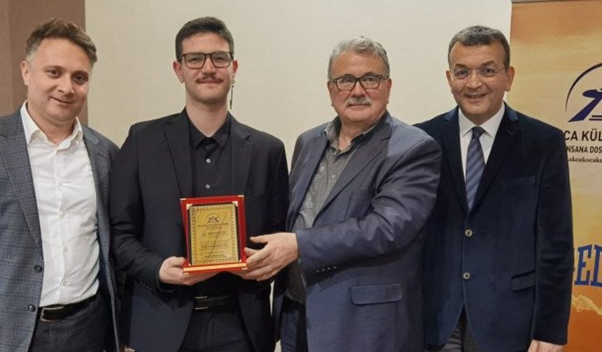 A. Efe Küçük; Müzik Terapiyi İlk Türkler Uyguladı