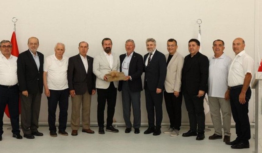 Özbekistan Başkonsolosu Abdunazarov KOVİAD'ta